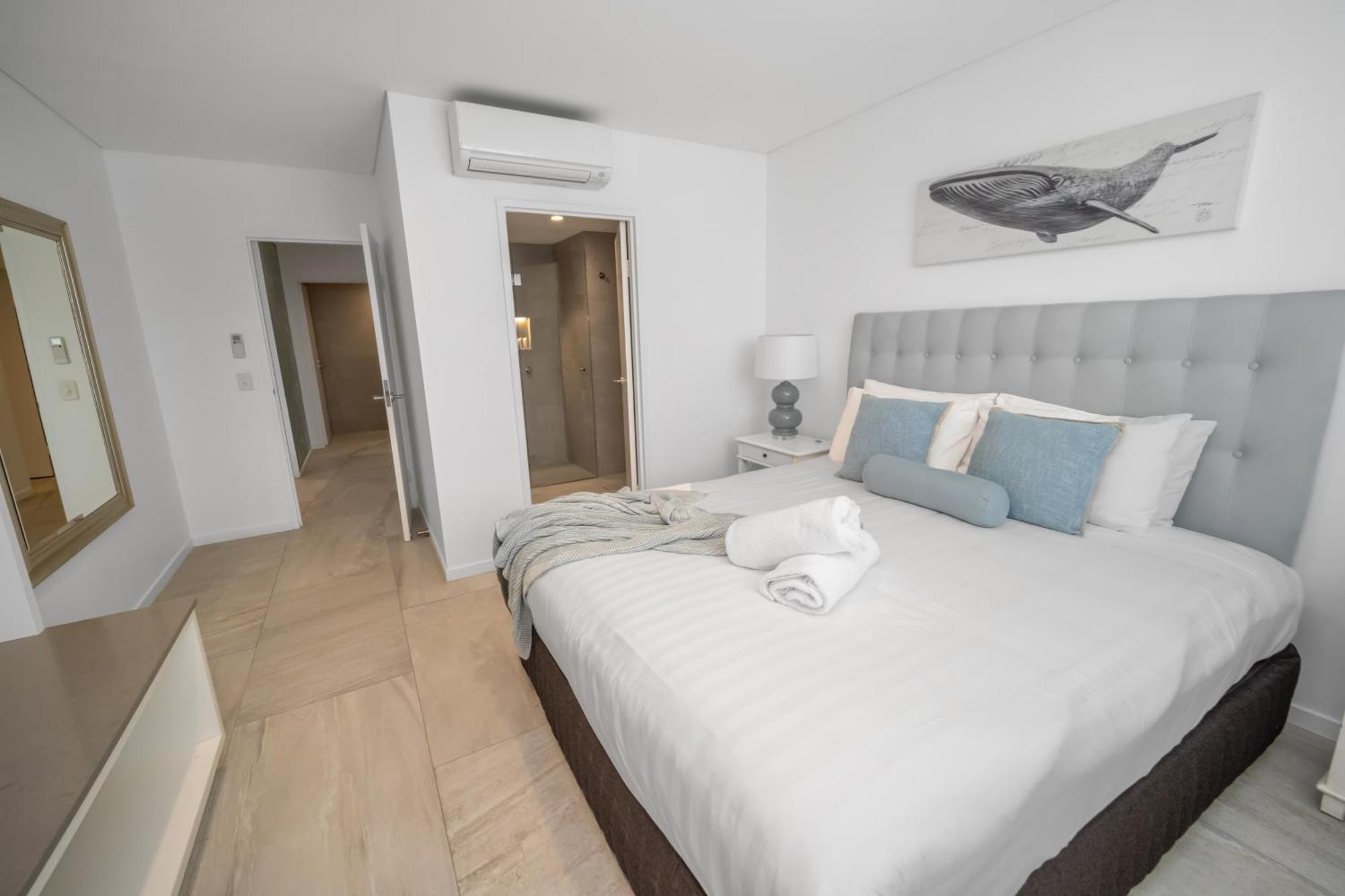 خليج بيرون Bay Royal Apartments المظهر الخارجي الصورة