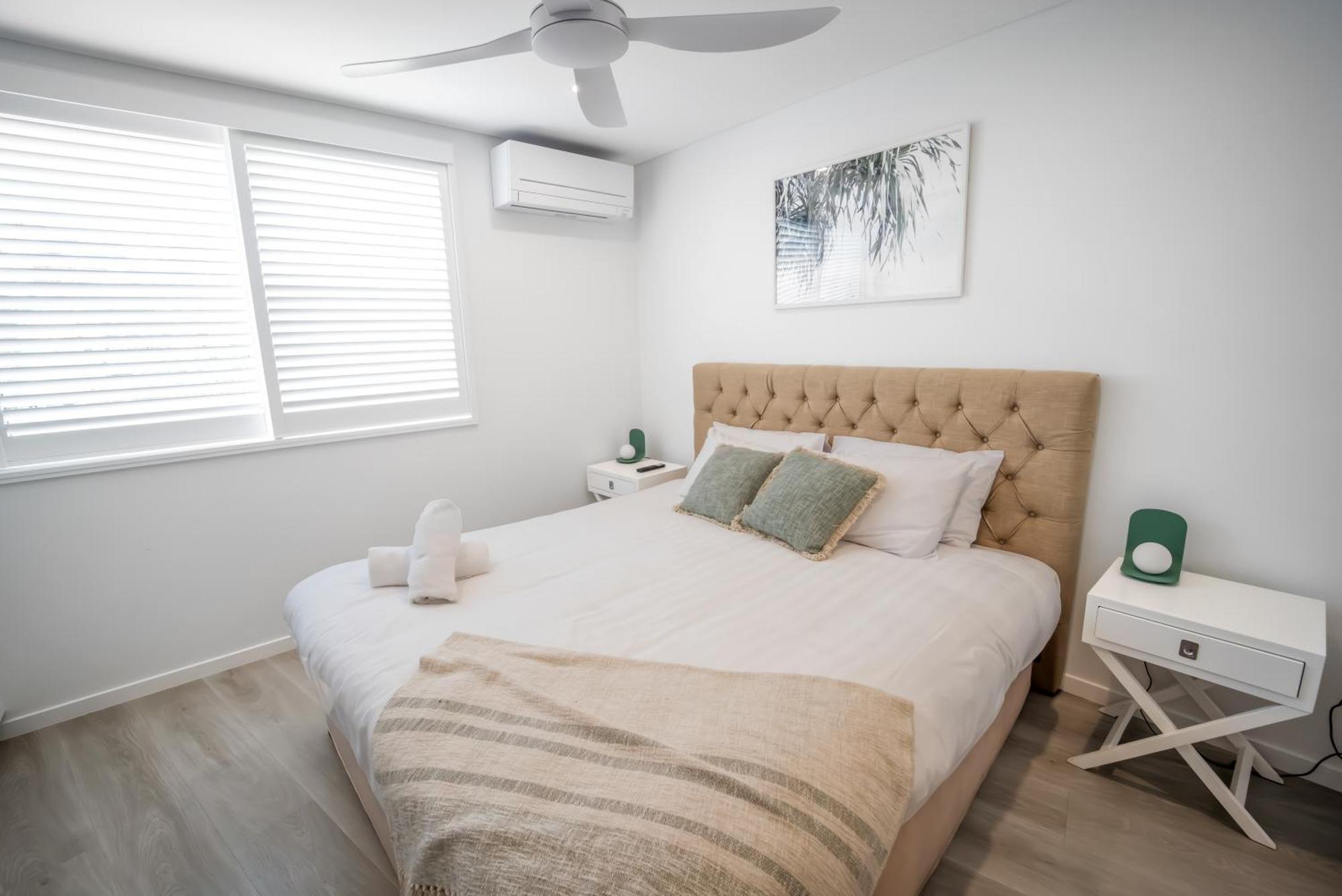 خليج بيرون Bay Royal Apartments المظهر الخارجي الصورة