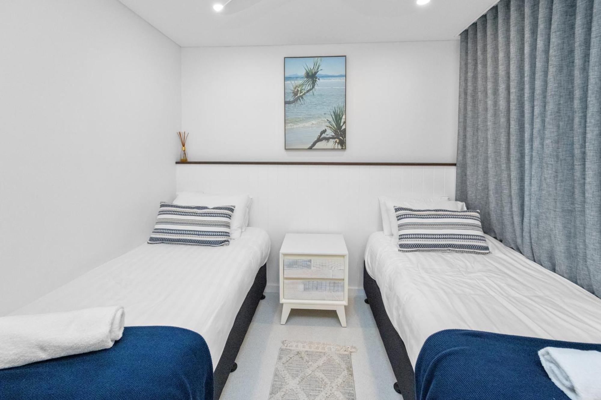 خليج بيرون Bay Royal Apartments المظهر الخارجي الصورة