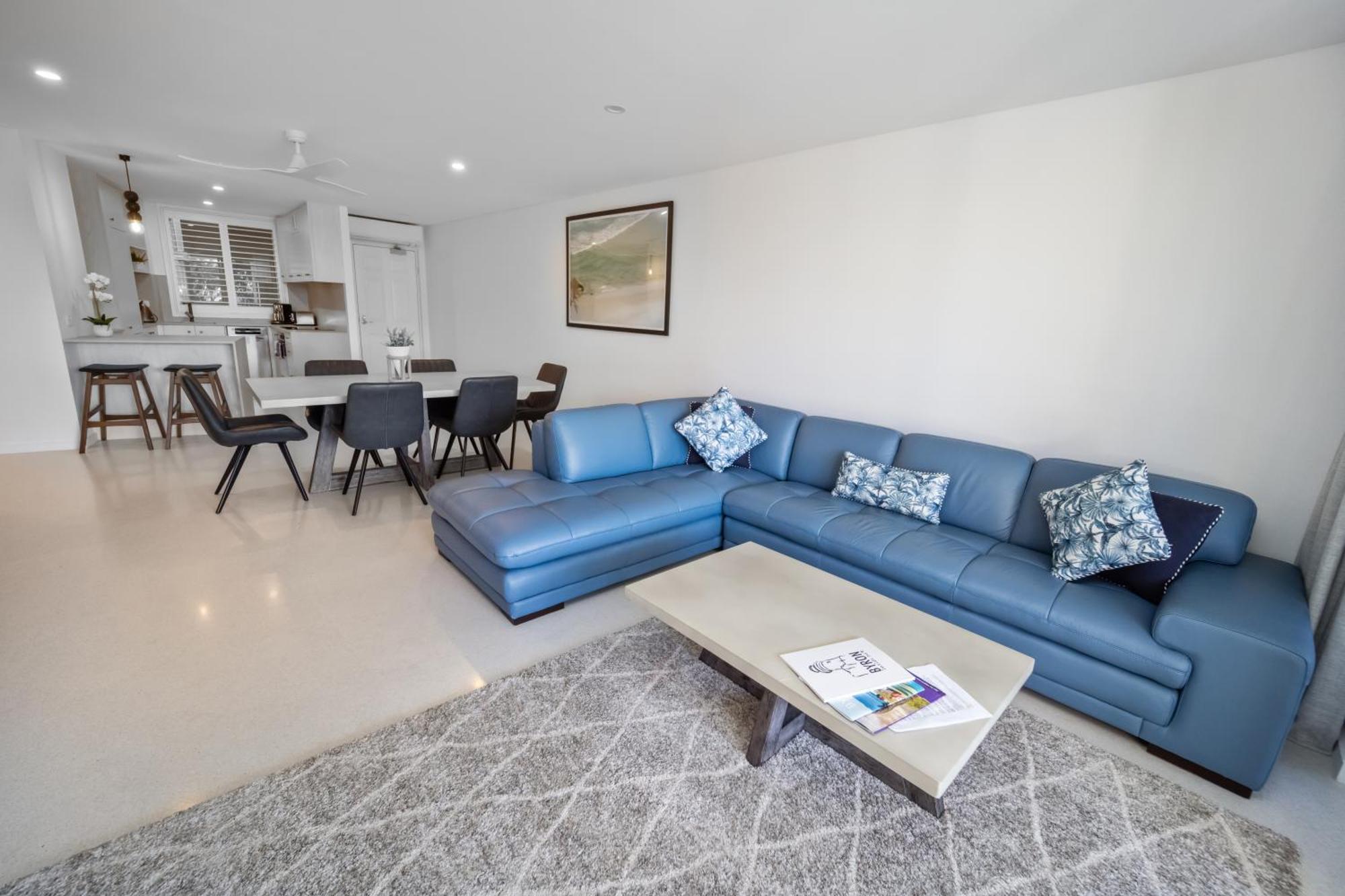 خليج بيرون Bay Royal Apartments المظهر الخارجي الصورة